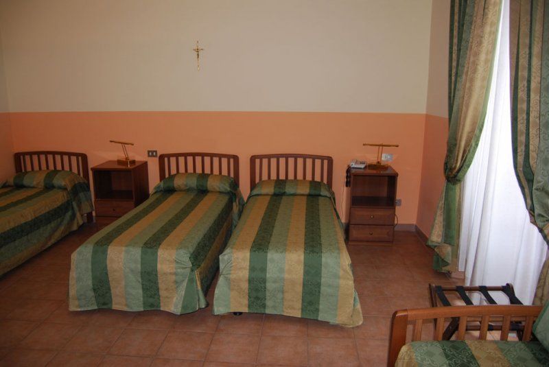Hotel Domus Carmelitana Řím Exteriér fotografie