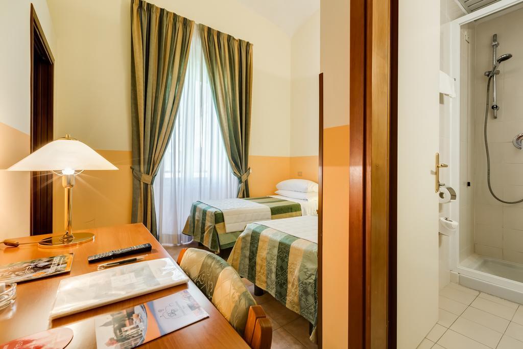 Hotel Domus Carmelitana Řím Exteriér fotografie