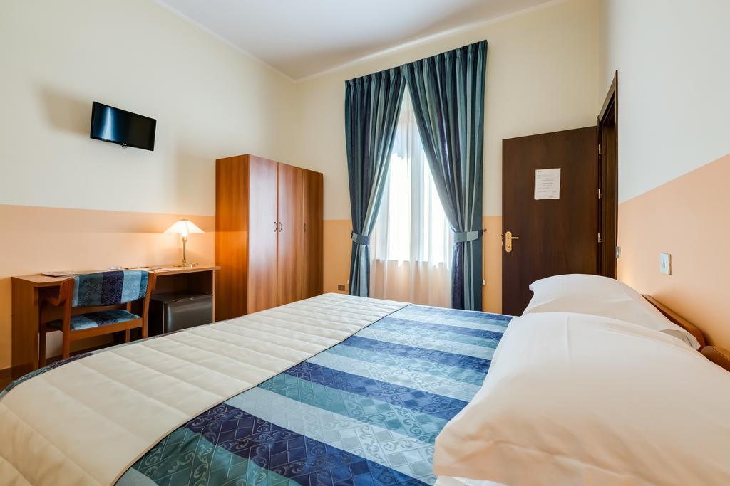 Hotel Domus Carmelitana Řím Exteriér fotografie