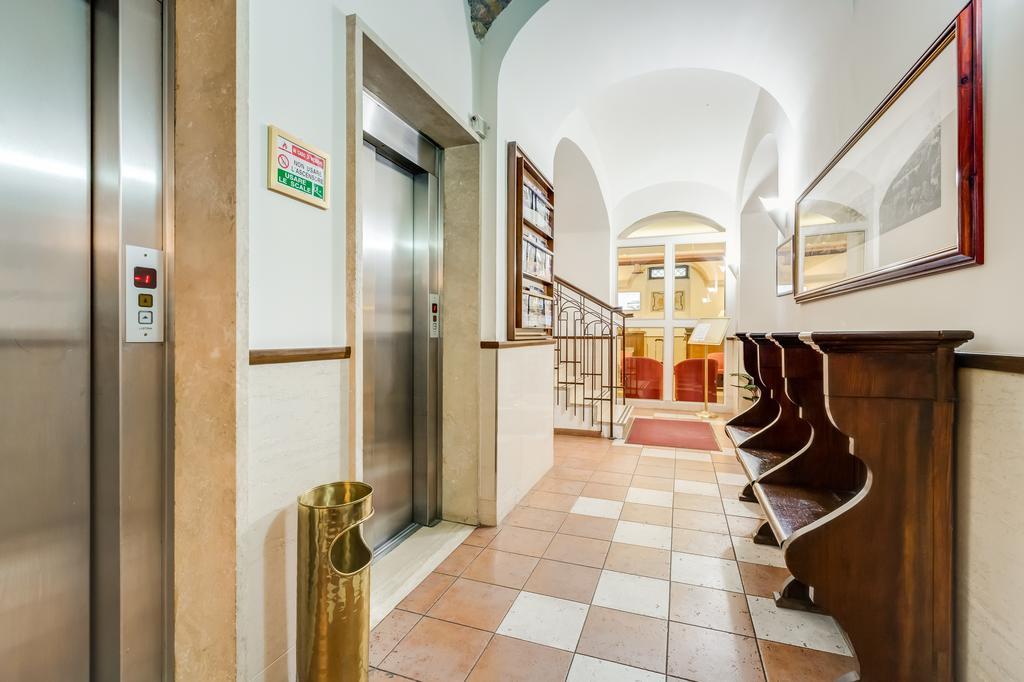 Hotel Domus Carmelitana Řím Exteriér fotografie