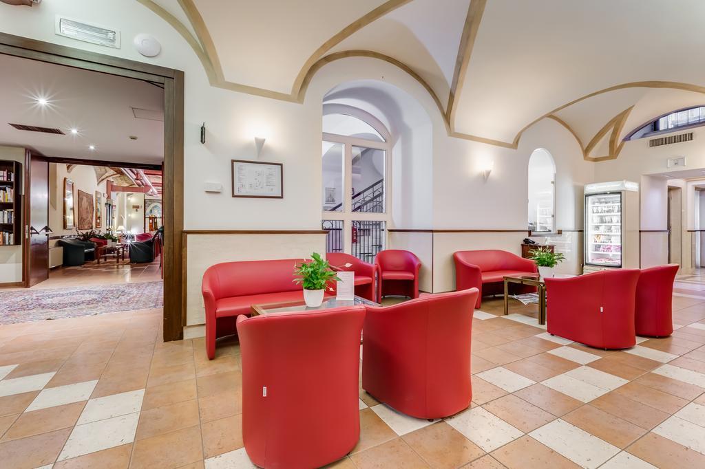 Hotel Domus Carmelitana Řím Exteriér fotografie