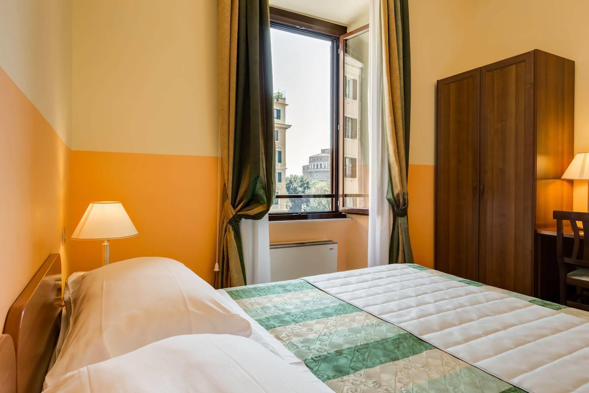 Hotel Domus Carmelitana Řím Exteriér fotografie