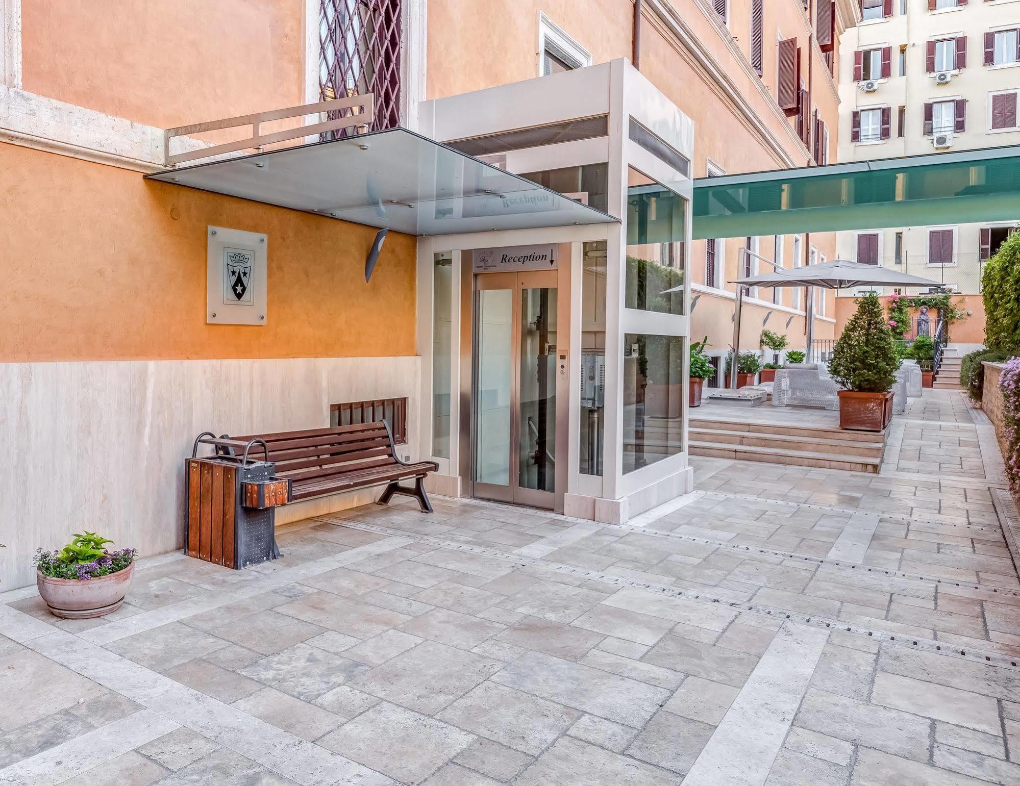 Hotel Domus Carmelitana Řím Exteriér fotografie